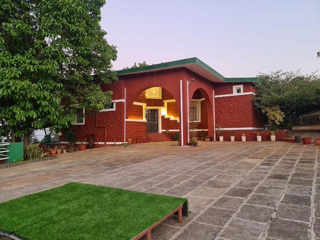 Three-bedroom villa at Shalgar Villa homestay, Kaas Satara, view 12